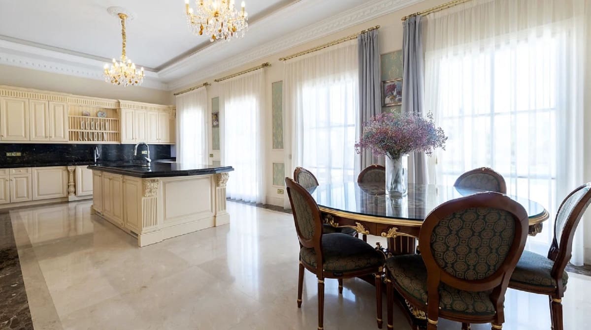 7 bedroom Villa for sale in Golden Mile with pool garage - € 24,000,000 (Ref: 8477731)