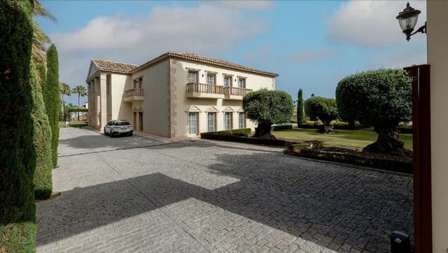 7 bedroom Villa for sale in Sierra Blanca, Marbella with pool garage - € 24,000,000 (Ref: 8477731)