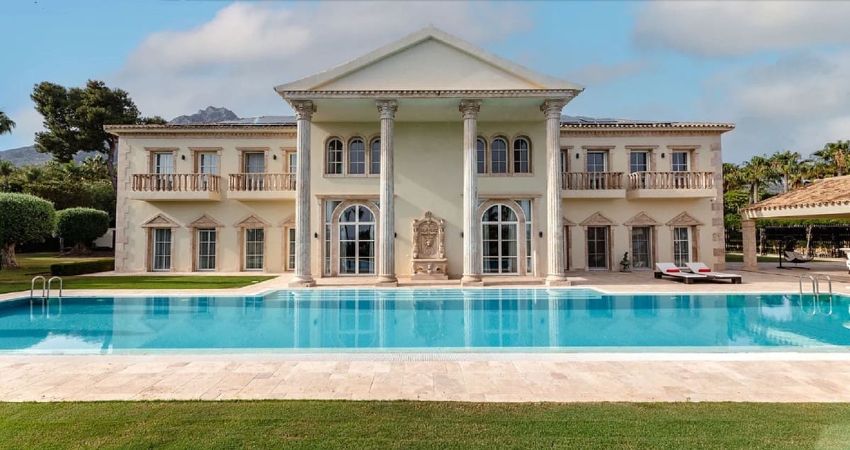 7 bedroom Villa for sale in Golden Mile with pool garage - € 24,000,000 (Ref: 8477731)