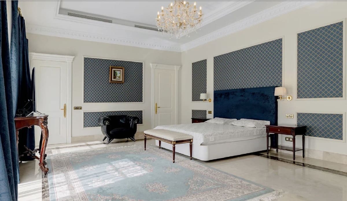 7 bedroom Villa for sale in Golden Mile with pool garage - € 24,000,000 (Ref: 8477731)