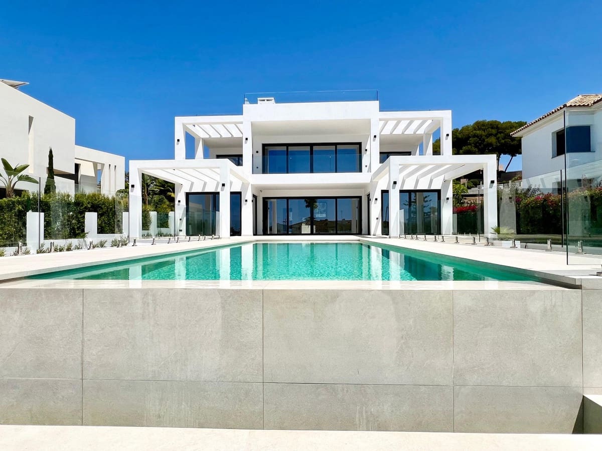 4 slaapkamer Villa te koop in Marbella met zwembad - € 3.899.000 (Ref: 8514238)