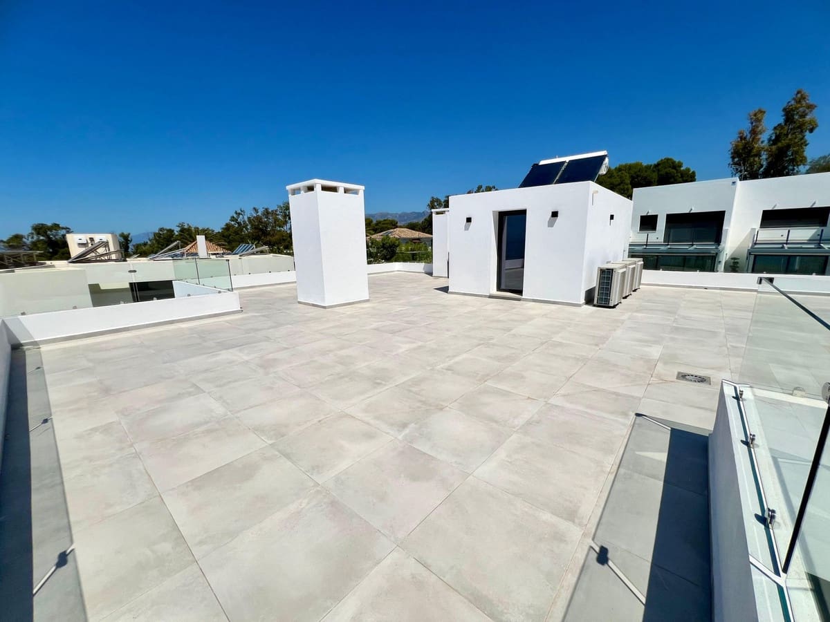 4 slaapkamer Villa te koop in Marbella met zwembad - € 3.899.000 (Ref: 8514238)