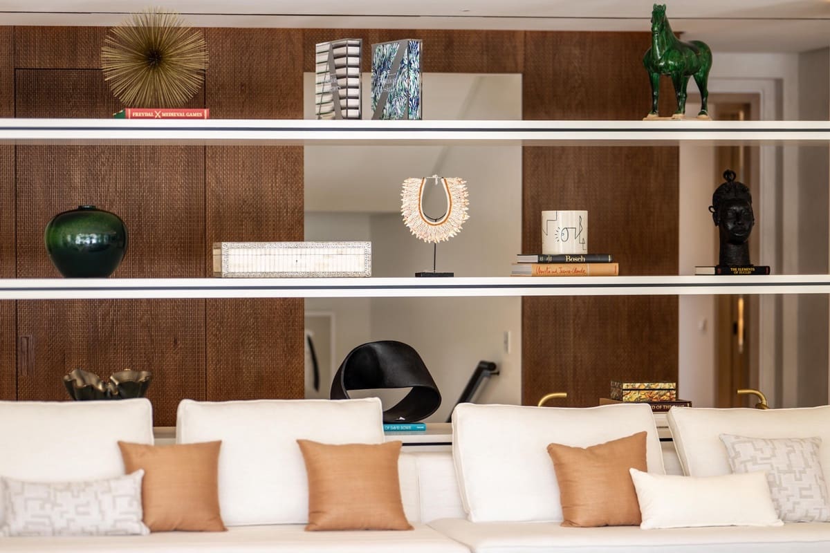 5 bedroom Villa for sale in Golden Mile with pool - € 12,950,000 (Ref: 8514317)