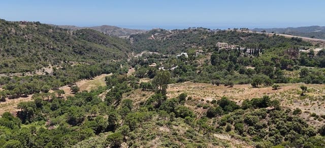 Grunde uden byggetilladelser til salg i Benahavís pueblo, Benahavís - € 10.000.000 (Ref: 8514349)