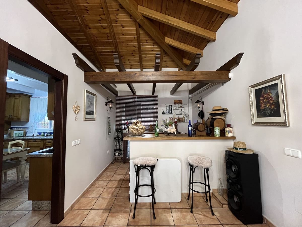 6 soveværelse Finca/Landehus til salg i Coin med swimmingpool - € 3.640.000 (Ref: 8529425)