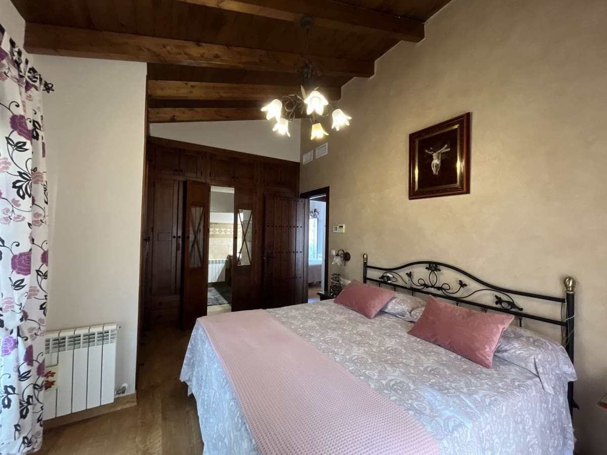 6 soveværelse Finca/Landehus til salg i Coin med swimmingpool - € 3.640.000 (Ref: 8529425)