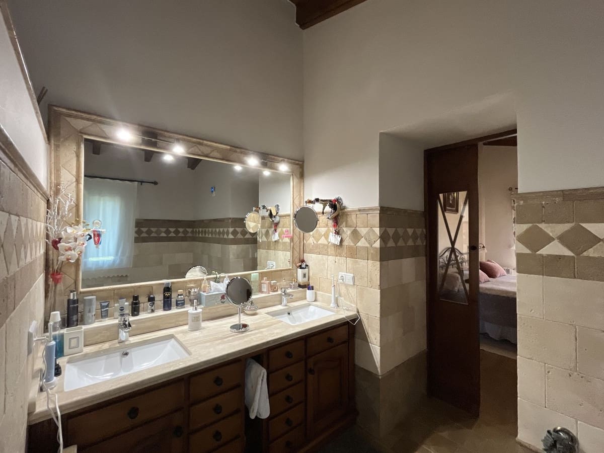 6 soveværelse Finca/Landehus til salg i Coin med swimmingpool - € 3.640.000 (Ref: 8529425)