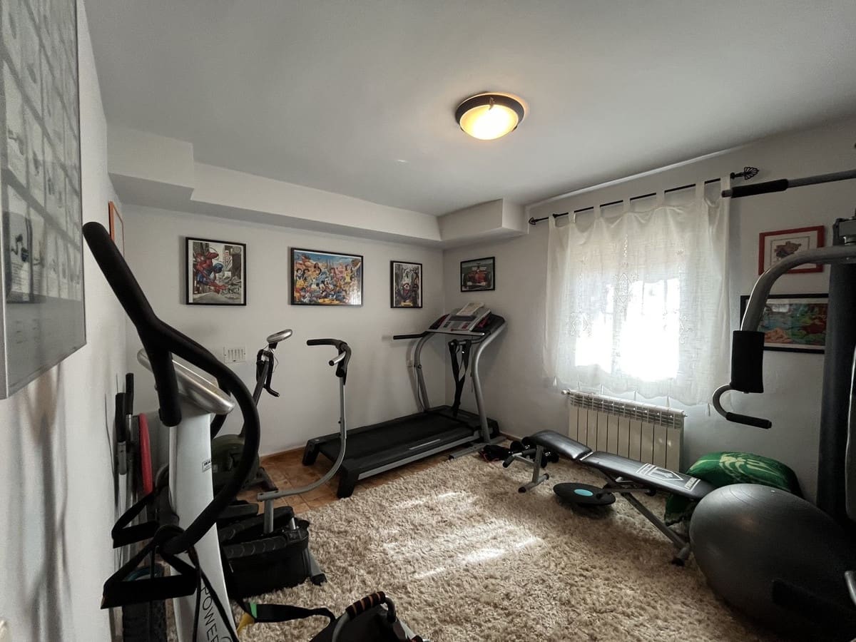 6 soveværelse Finca/Landehus til salg i Coin med swimmingpool - € 3.640.000 (Ref: 8529425)