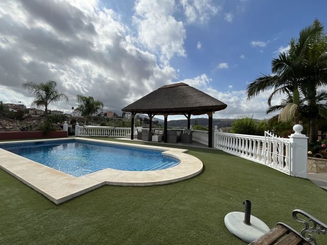 6 soveværelse Finca/Landehus til salg i Coín med swimmingpool - € 3.640.000 (Ref: 8529425)