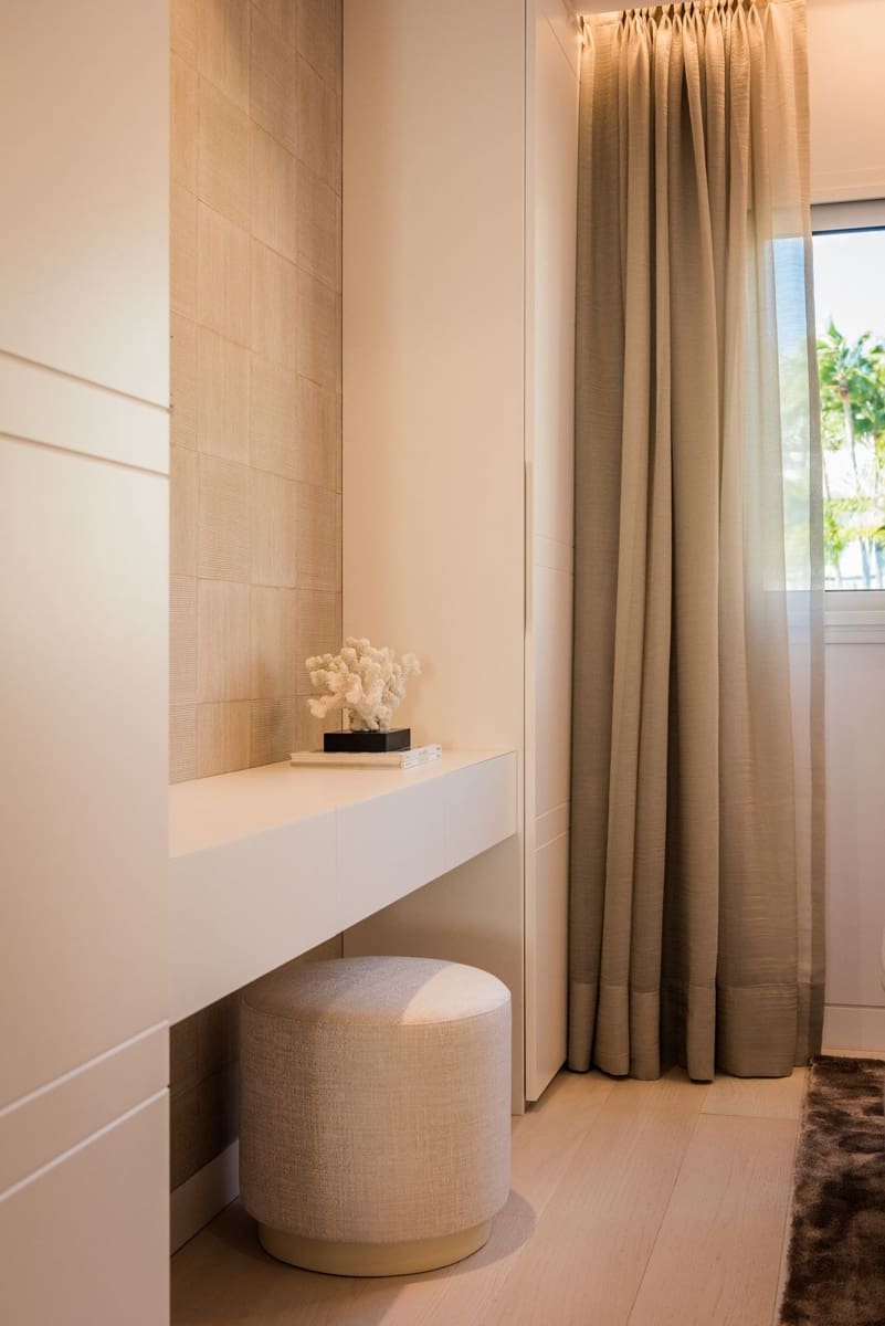 4 soveværelse Studio til salg i Golden Mile med swimmingpool garage - € 10.900.000 (Ref: 8529439)