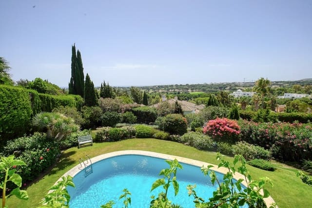 4 sypialnia Willa na sprzedaż w Sotogrande Alto, San Roque z basenem garażem - 1 200 000 € (Ref: 8529453)