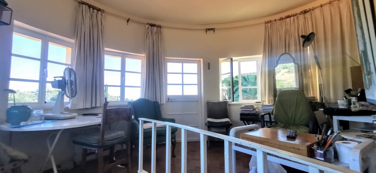 9 soverom Villa til salgs i Golden Mile med svømmebasseng garasje - € 10 500 000 (Ref: 8529540)