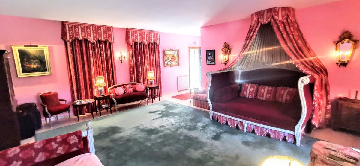 9 soverom Villa til salgs i Golden Mile med svømmebasseng garasje - € 10 500 000 (Ref: 8529540)