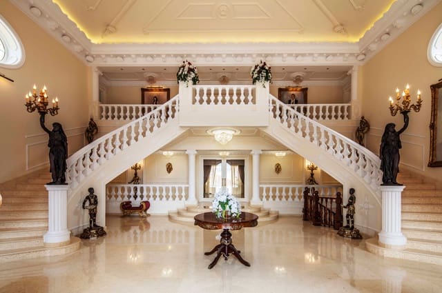 8 sypialnia Willa na sprzedaż w Sotogrande Alto, San Roque z basenem garażem - 10 000 000 € (Ref: 8529541)