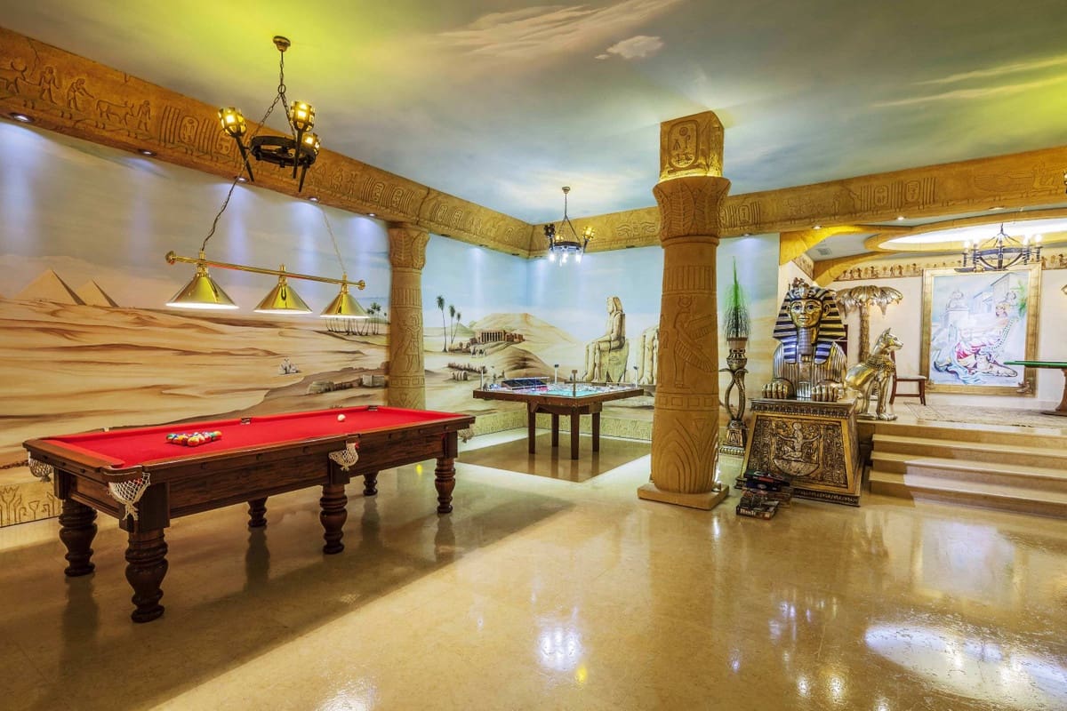 8 sypialnia Willa na sprzedaż w Sotogrande z basenem garażem - 10 000 000 € (Ref: 8529541)