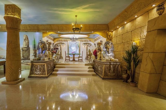 8 sypialnia Willa na sprzedaż w Sotogrande Alto, San Roque z basenem garażem - 10 000 000 € (Ref: 8529541)