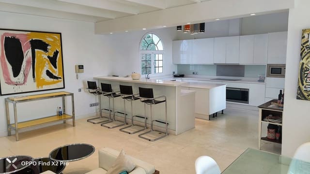 9 makuuhuone Huvila myytävänä paikassa Centro, Estepona mukana uima-altaan - 11 900 000 € (Ref: 8529548)