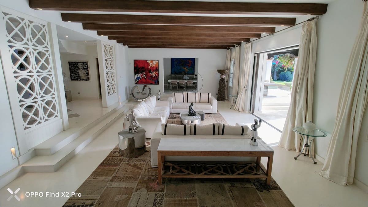 9 sypialnia Willa na sprzedaż w Estepona z basenem - 11 900 000 € (Ref: 8529548)