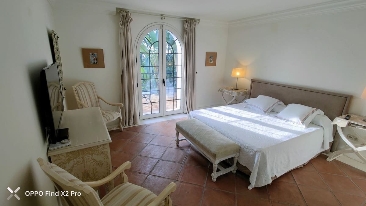 9 sypialnia Willa na sprzedaż w Estepona z basenem - 11 900 000 € (Ref: 8529548)