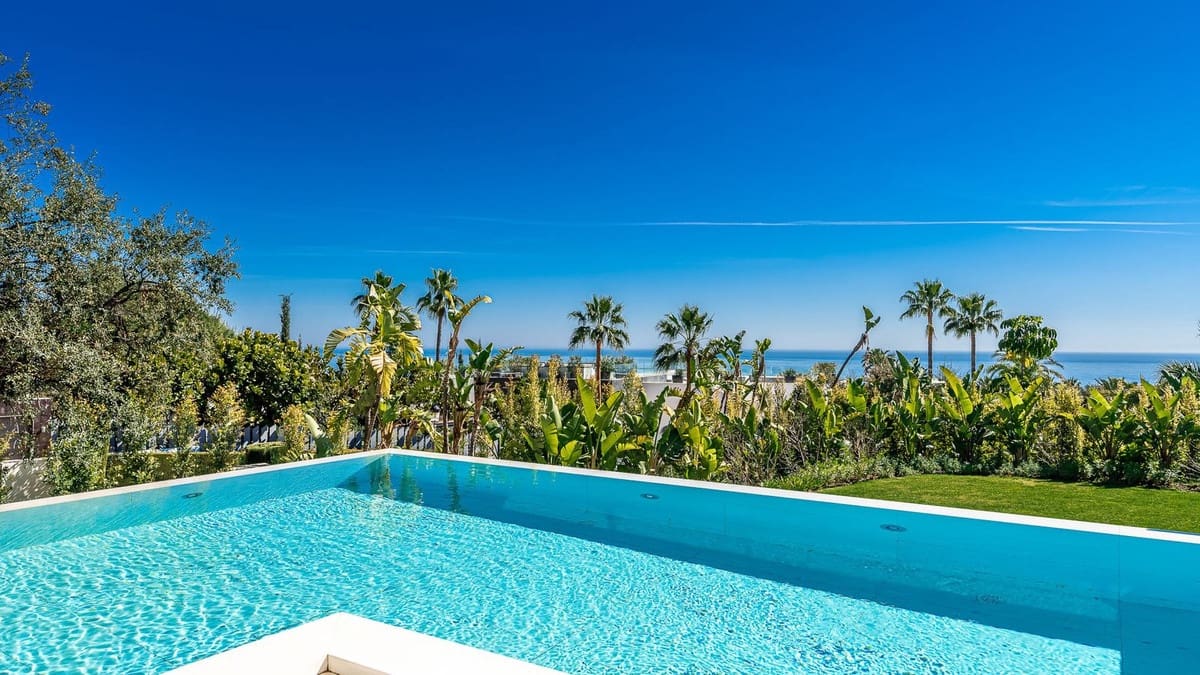 8 soveværelse Villa til salg i Golden Mile med swimmingpool garage - € 12.500.000 (Ref: 8529550)