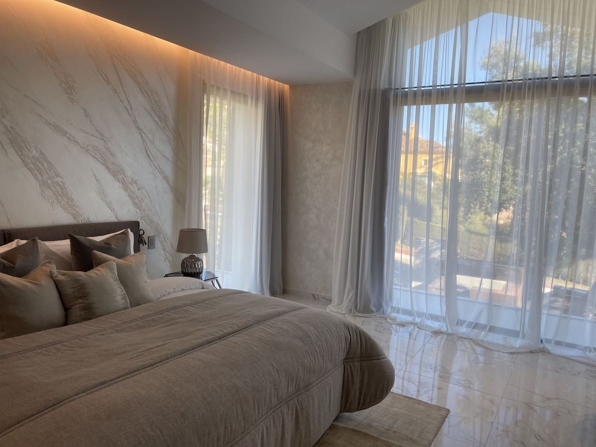 8 soveværelse Villa til salg i Golden Mile med swimmingpool garage - € 12.500.000 (Ref: 8529550)