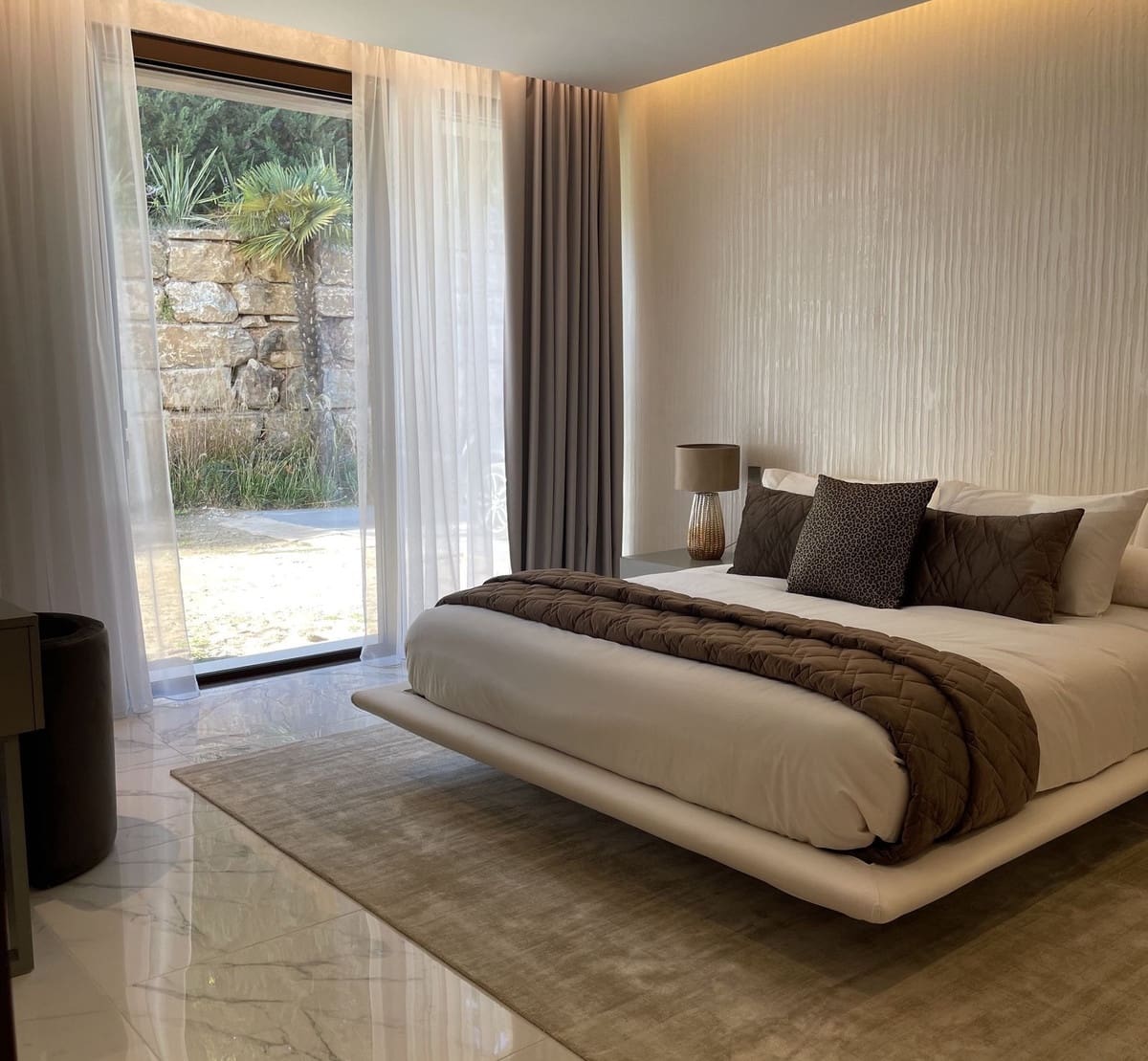 8 soveværelse Villa til salg i Golden Mile med swimmingpool garage - € 12.500.000 (Ref: 8529550)