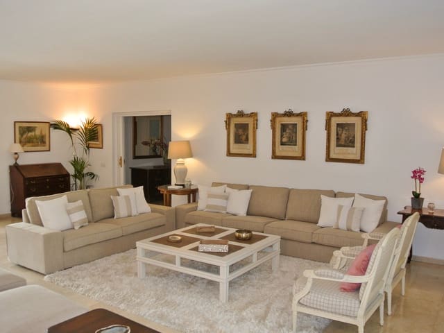 8 soverom Villa til salgs i La Carolina - Guadalpín, Marbella med svømmebasseng - € 11 000 000 (Ref: 8529556)