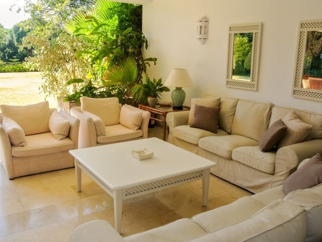 8 soverom Villa til salgs i La Carolina - Guadalpín, Marbella med svømmebasseng - € 11 000 000 (Ref: 8529556)