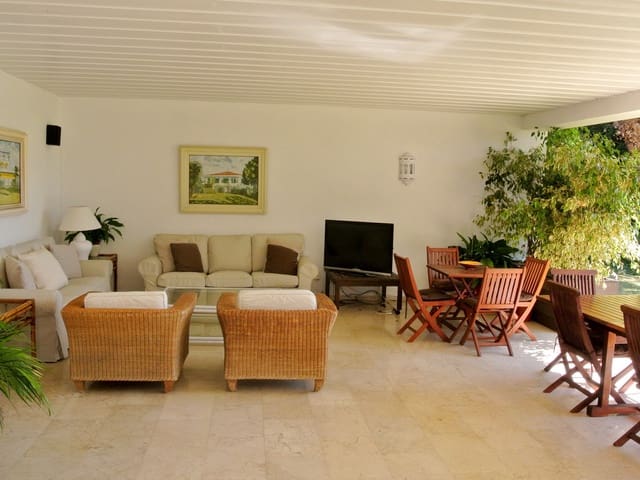 8 soverom Villa til salgs i La Carolina - Guadalpín, Marbella med svømmebasseng - € 11 000 000 (Ref: 8529556)