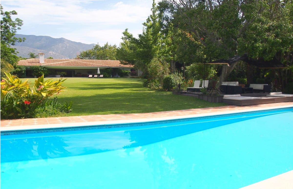 8 quarto Moradia para venda em Golden Mile com piscina - 11 000 000 € (Ref: 8529556)