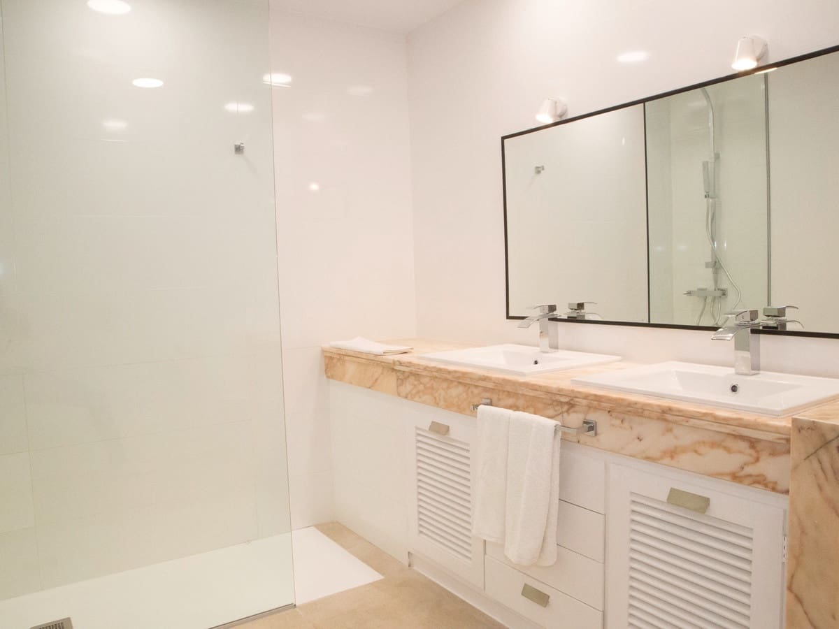 8 quarto Moradia para venda em Golden Mile com piscina - 11 000 000 € (Ref: 8529556)