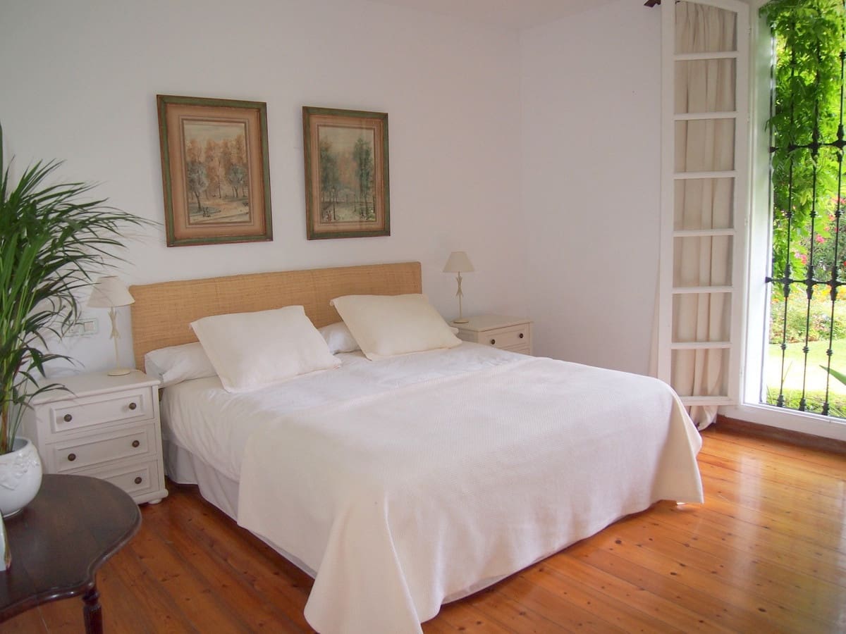 8 quarto Moradia para venda em Golden Mile com piscina - 11 000 000 € (Ref: 8529556)