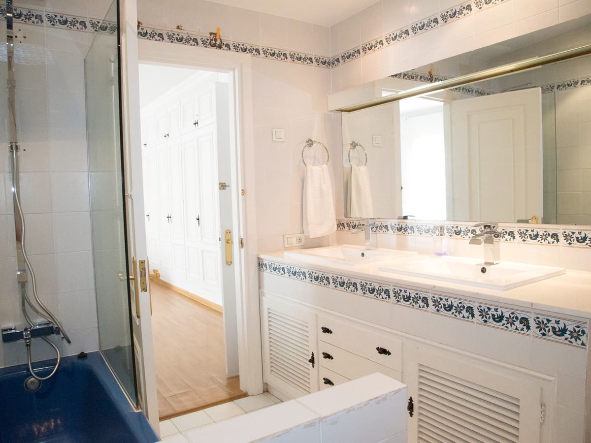 8 quarto Moradia para venda em Golden Mile com piscina - 11 000 000 € (Ref: 8529556)