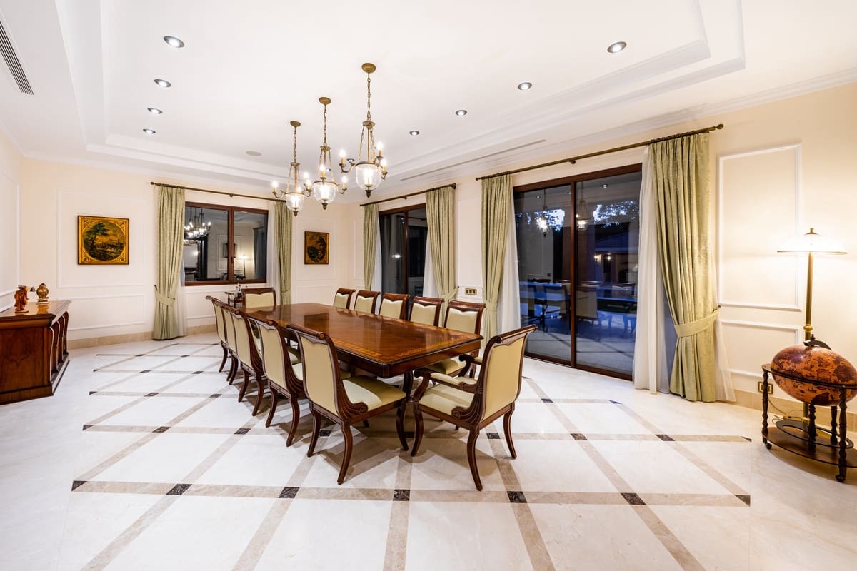 6 soveværelse Villa til salg i Guadalmina med swimmingpool - € 11.500.000 (Ref: 8529558)