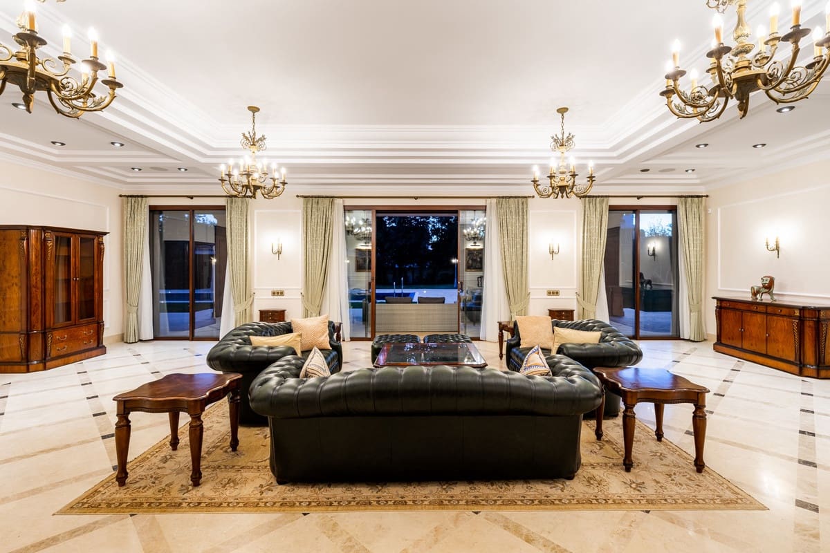 6 soveværelse Villa til salg i Guadalmina med swimmingpool - € 11.500.000 (Ref: 8529558)