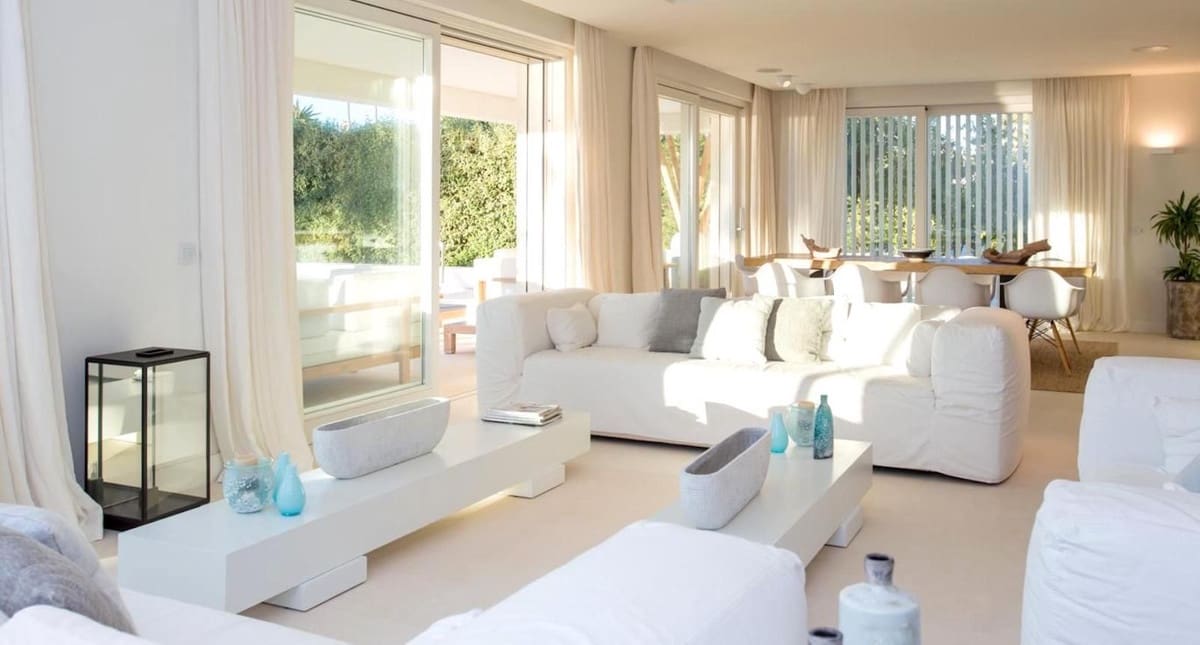 6 sypialnia Willa na sprzedaż w Golden Mile z basenem garażem - 14 859 000 € (Ref: 8529560)