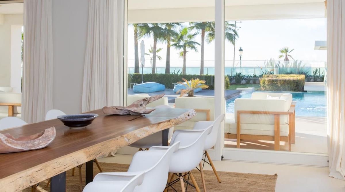 6 sypialnia Willa na sprzedaż w Golden Mile z basenem garażem - 14 859 000 € (Ref: 8529560)