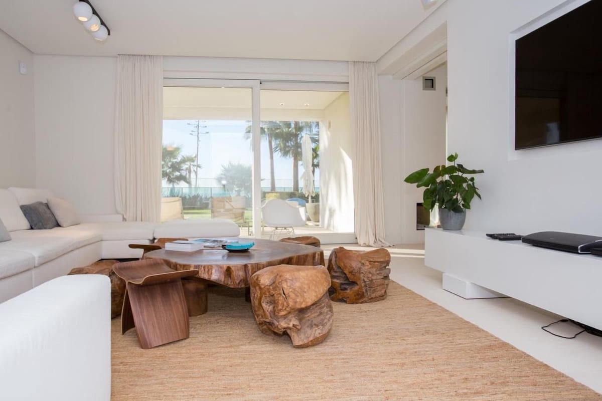 6 sypialnia Willa na sprzedaż w Golden Mile z basenem garażem - 14 859 000 € (Ref: 8529560)