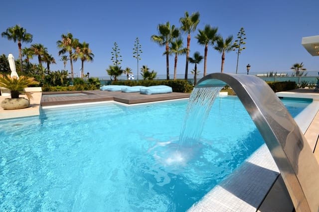 6 sypialnia Willa na sprzedaż w La Carolina - Guadalpín, Marbella z basenem garażem - 14 859 000 € (Ref: 8529560)