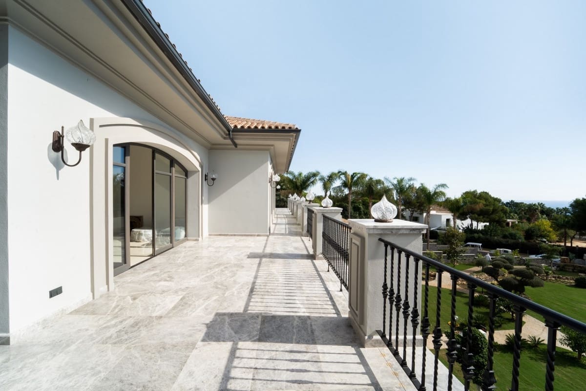 6 soveværelse Villa til salg i Golden Mile med swimmingpool - € 29.000.000 (Ref: 8529561)