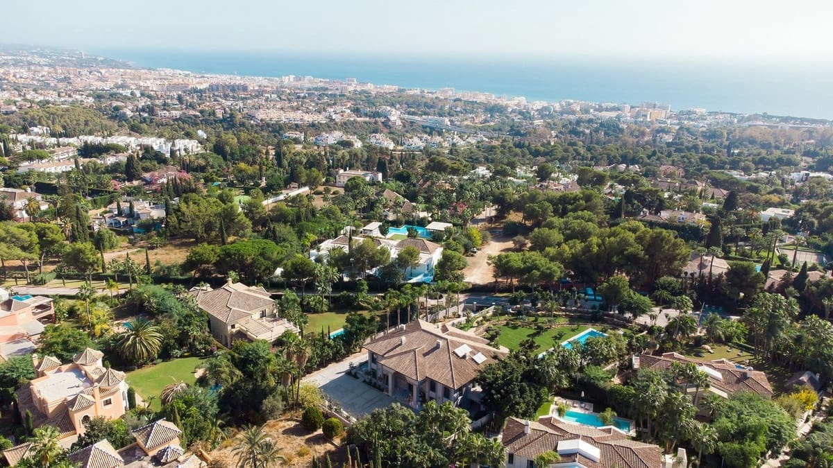 6 soveværelse Villa til salg i Golden Mile med swimmingpool garage - € 29.000.000 (Ref: 8529564)