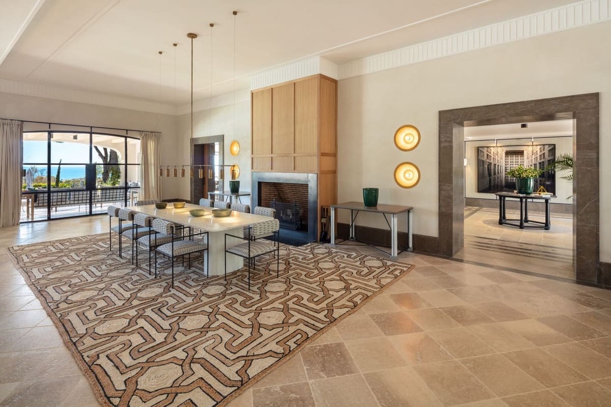 16 sypialnia Willa na sprzedaż w Golden Mile z basenem garażem - 35 000 000 € (Ref: 8529565)