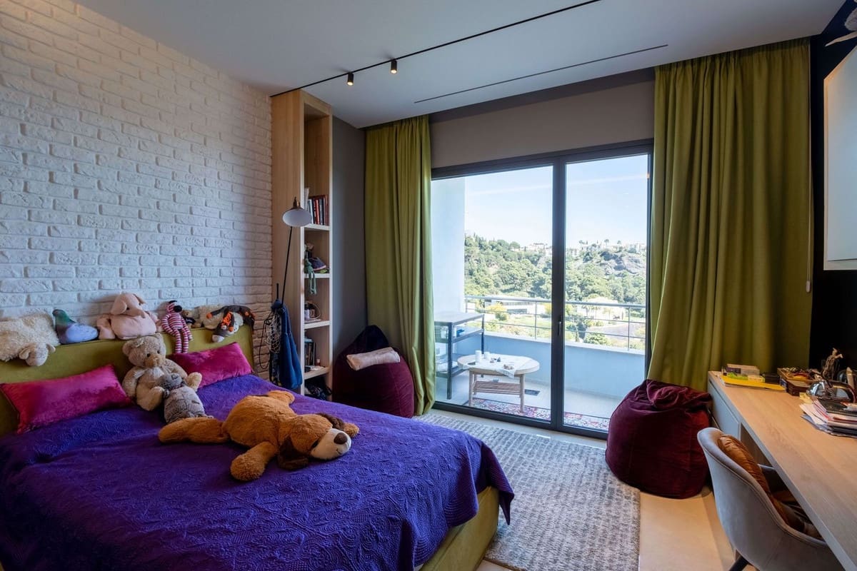 12 sypialnia Willa na sprzedaż w Benahavis z basenem garażem - 12 700 000 € (Ref: 8529566)