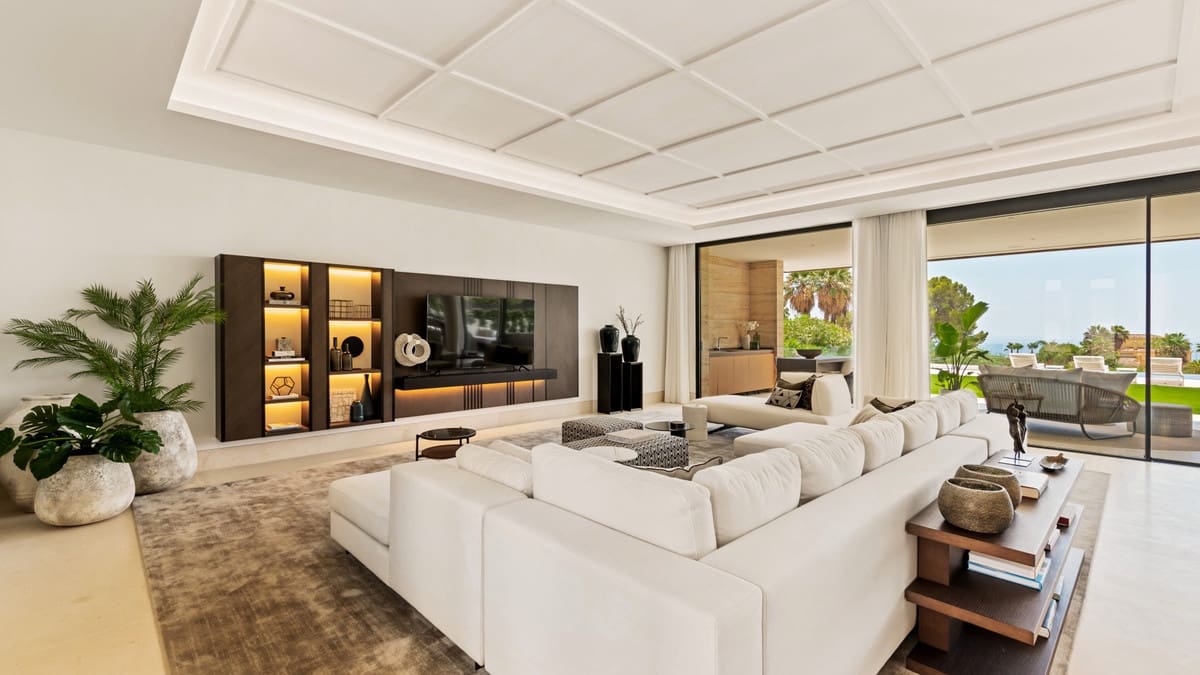 9 soverom Villa til salgs i Golden Mile med svømmebasseng - € 17 000 000 (Ref: 8529568)