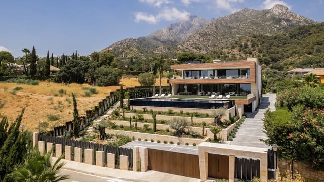 9 soveværelse Villa til salg i La Carolina - Guadalpín, Marbella med swimmingpool - € 17.000.000 (Ref: 8529568)