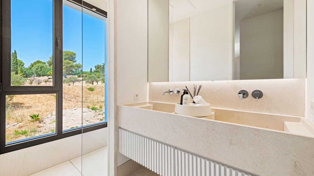 9 soverom Villa til salgs i Golden Mile med svømmebasseng - € 17 000 000 (Ref: 8529568)