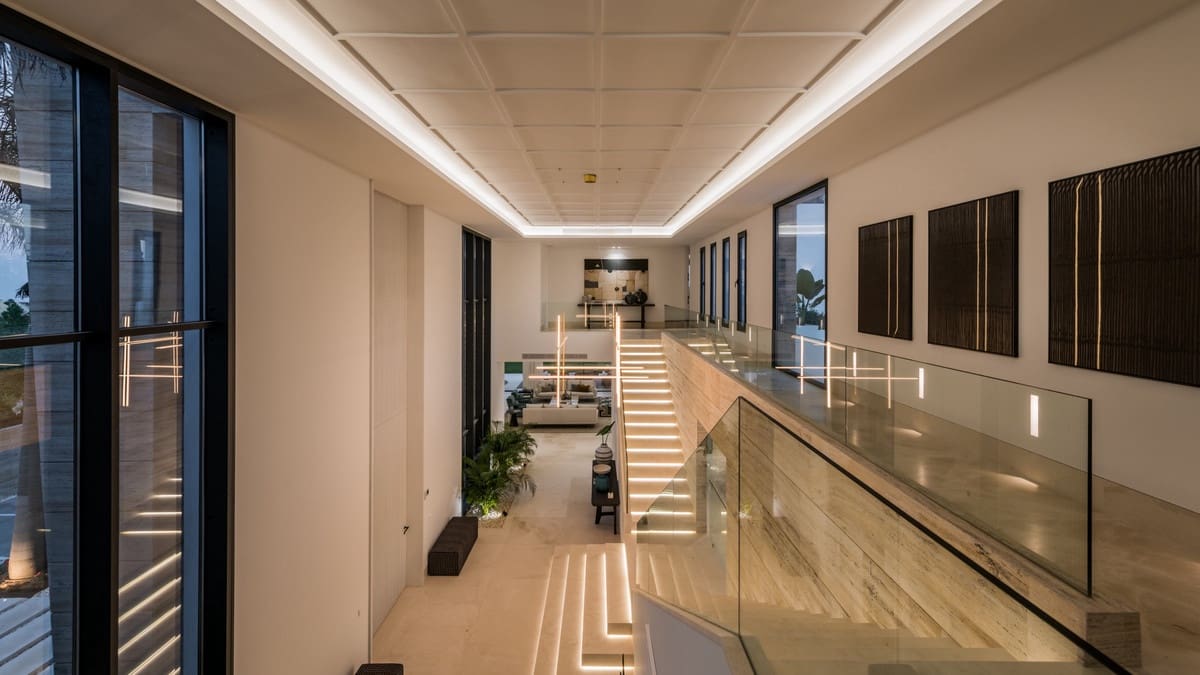 9 soverom Villa til salgs i Golden Mile med svømmebasseng - € 17 000 000 (Ref: 8529568)