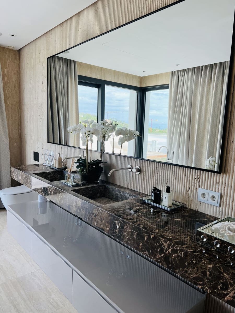 9 soveværelse Villa til salg i Marbella med swimmingpool garage - € 29.500.000 (Ref: 8529571)