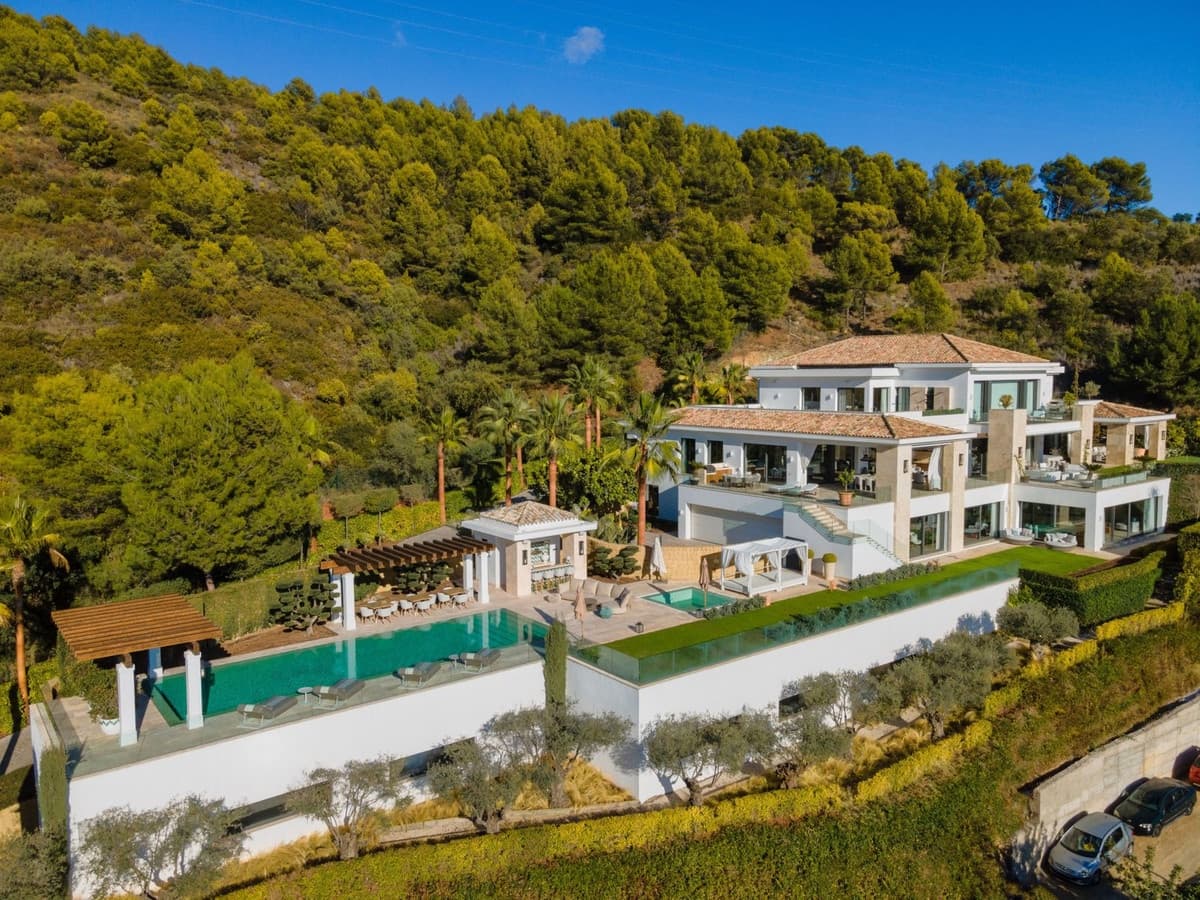 9 soveværelse Villa til salg i Marbella med swimmingpool garage - € 29.500.000 (Ref: 8529571)