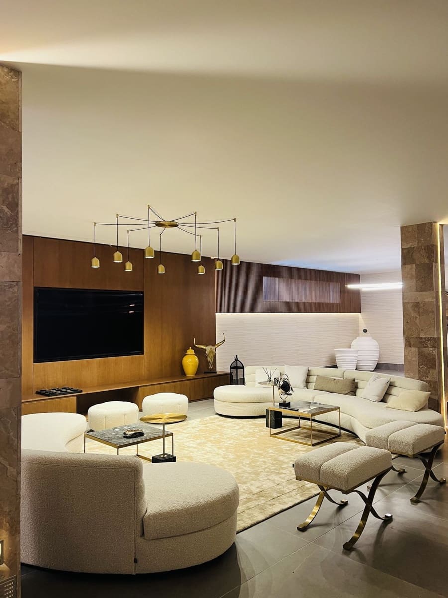 9 soveværelse Villa til salg i Marbella med swimmingpool garage - € 29.500.000 (Ref: 8529571)